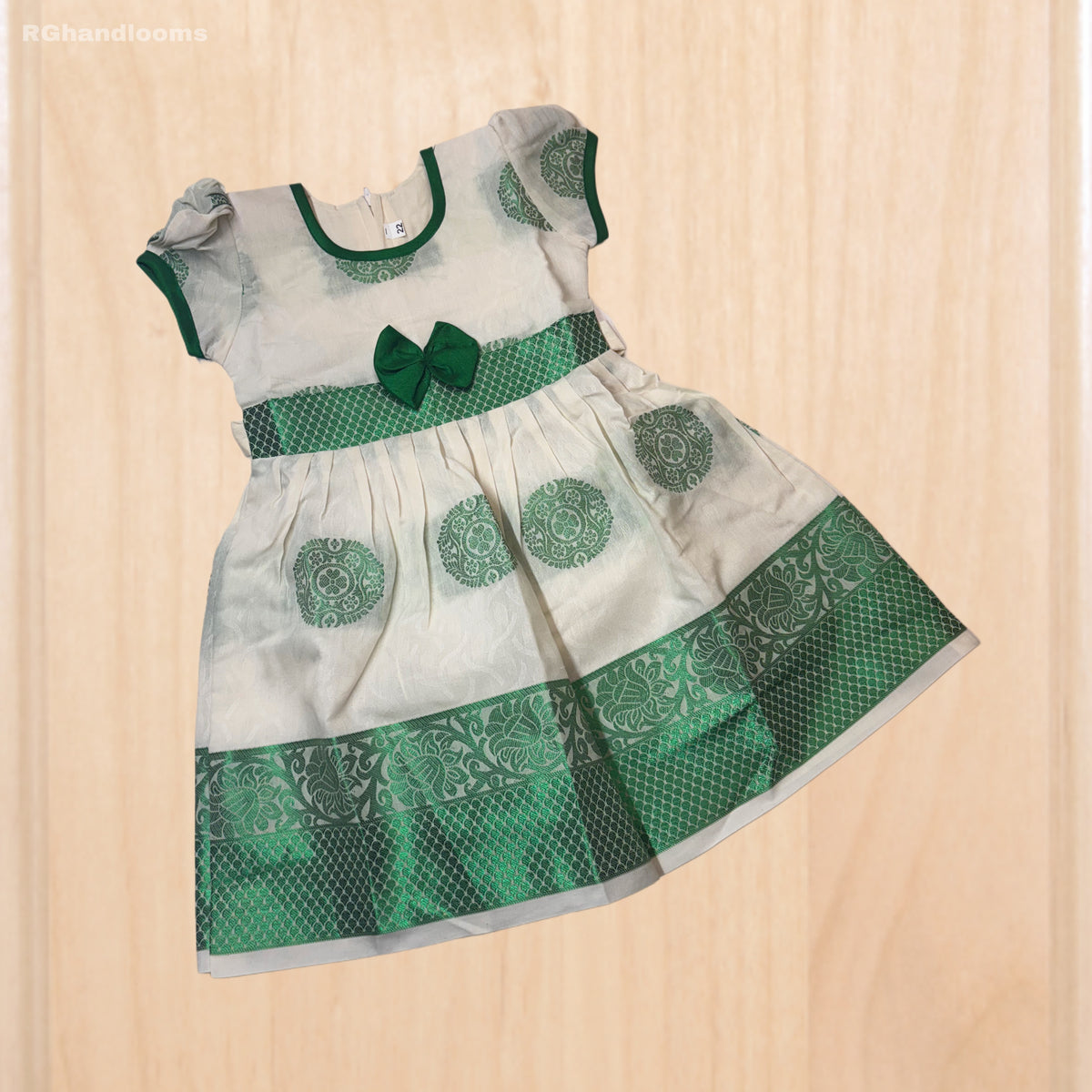 Green colour Kids frock