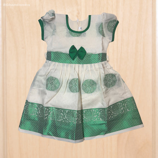 Green colour Kids frock