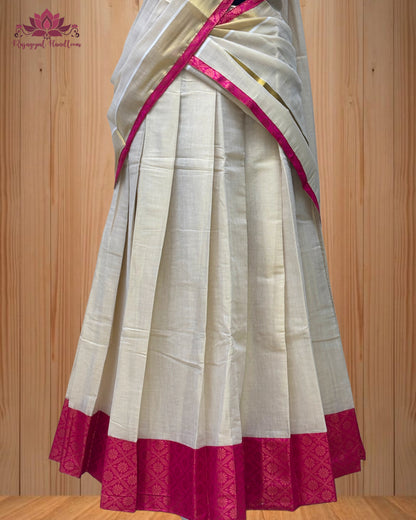 Dhawani Set with a beautiful pink border